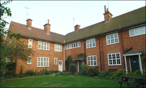 22-26 Temple Fortune Hill